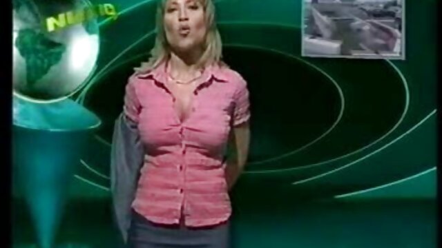 Agent public La française Jennifer Amilton baise un film x francais mature mec