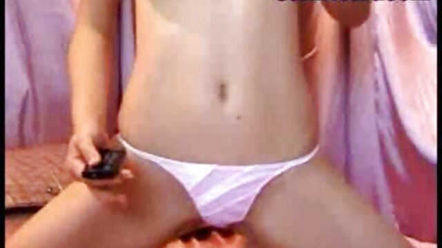 Gros seins poussin putain son cul et CHATTE film porno version francais