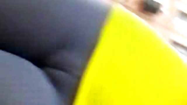 Jeune beauté blonde française family porn french se masturbe sur Vends-ta-culotte
