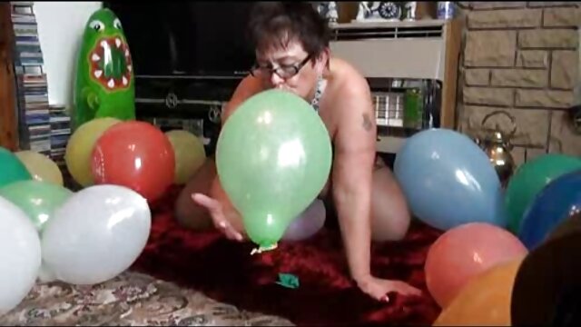 HOLED Big Dick étire le trou du cul avec film porno francais xxx un creampie anal dégoulinant