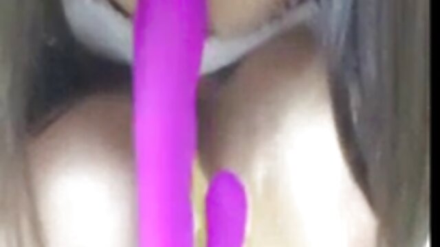 Sstrs jouent film gratuit français porno dans la baignoire