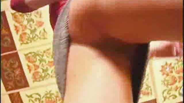 Incroyable teen noire belle mere french porn tasha avec son jouet blanc