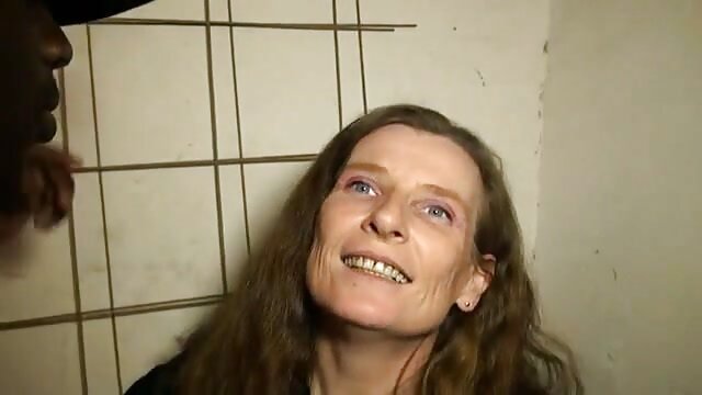 Jeune blonde bbw film porno version française baise bbc